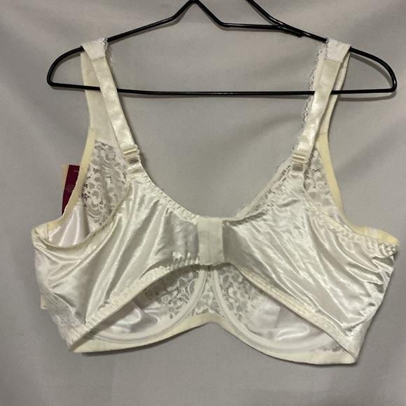 NWT PLAYTEX SECRETS LACE UNDERWIRE BRA SIZE 44DD Elegant BEIGE Lace Bra - Picture 8 of 12